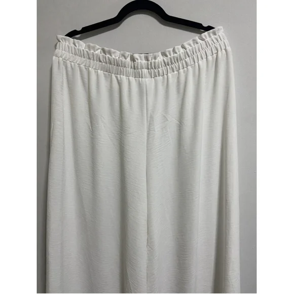 Paperbag Waist Knot Front Wide Leg Pants in White Size 2X - Picture 8 of 9